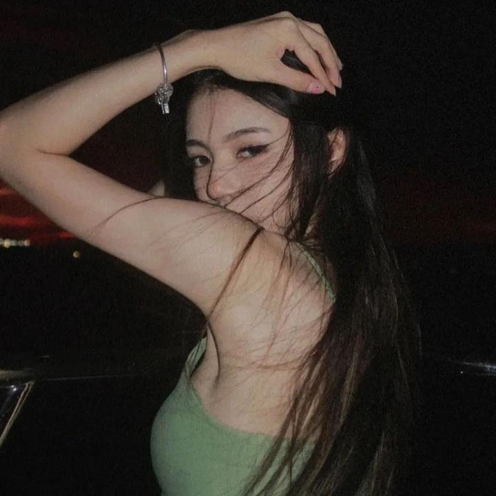 丑小鸭天鹅